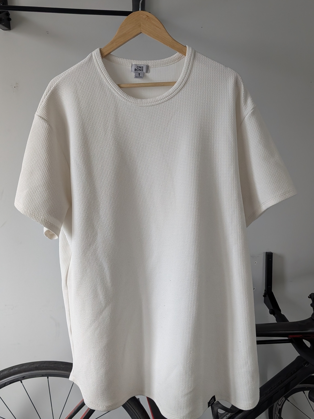 One Bone Men's - Size 1- Roughly XXL .Cream Textured Short-Sleeve Crew Tee by